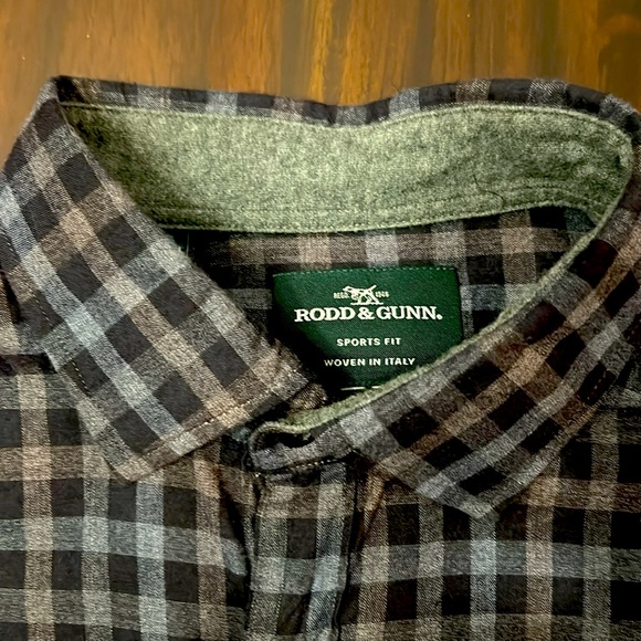 Men’s Rodd and Gunn plaid long sleeve button down - Picture 2 of 4